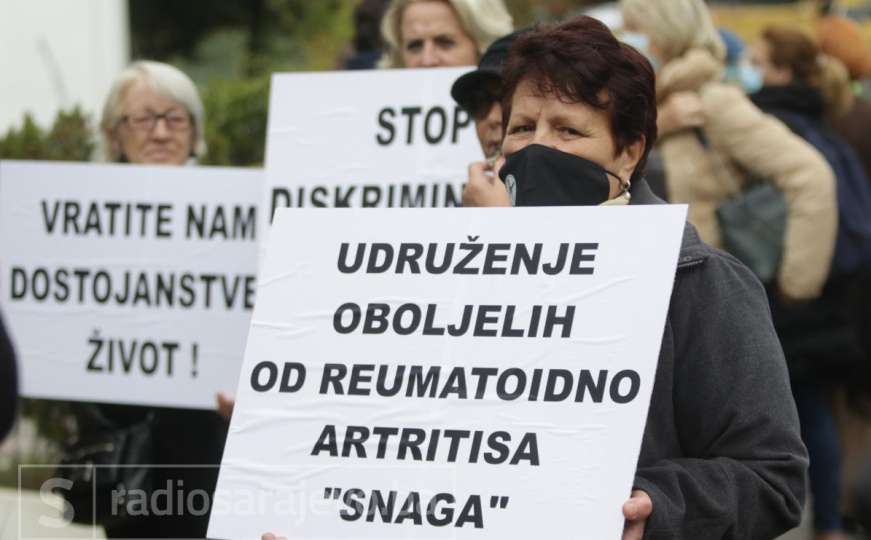 U Sarajevu održan mirni protest: Ovo su poruke sa skupa